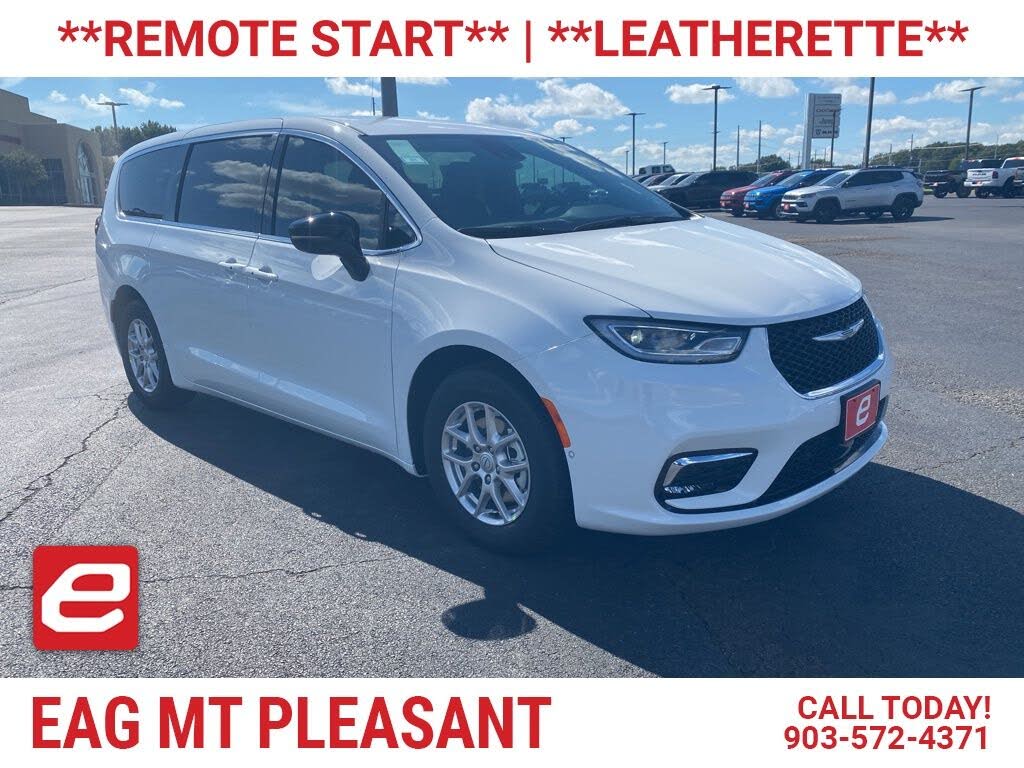 2026 Chrysler Pacifica Select FWD