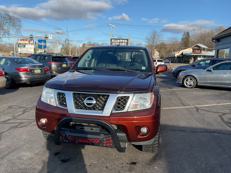 2017 Nissan Frontier PRO-4X Crew Cab 4WD