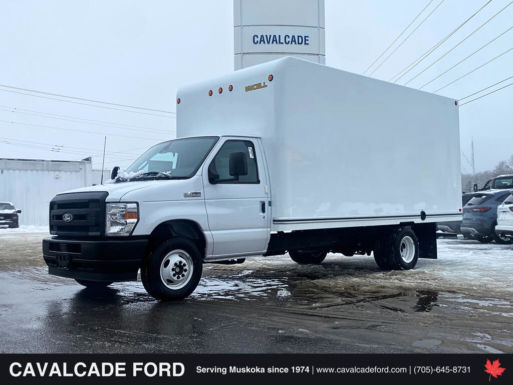 Ford E-Series Chassis E-450 SD Cutaway 176 DRW RWD 2026