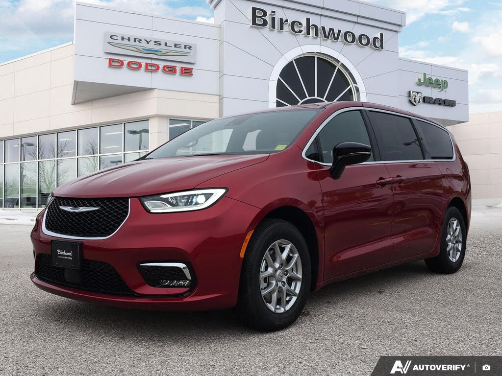 2026 Chrysler Pacifica Select FWD