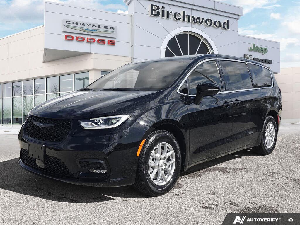 2026 Chrysler Pacifica Select FWD