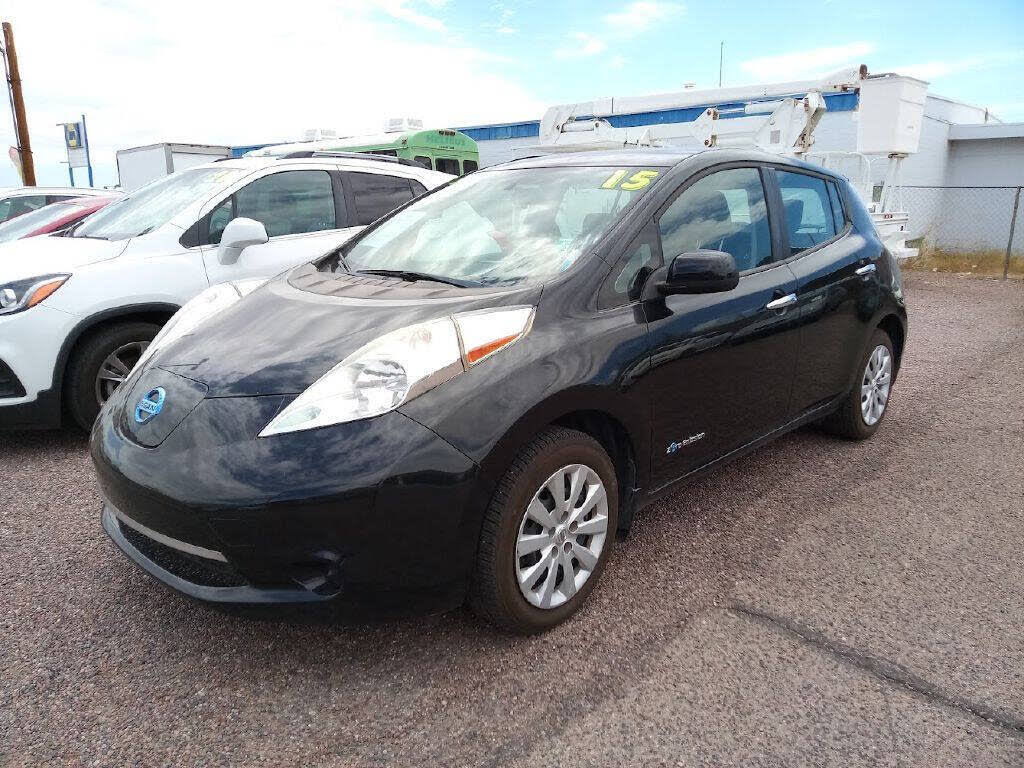 2015 Nissan LEAF S