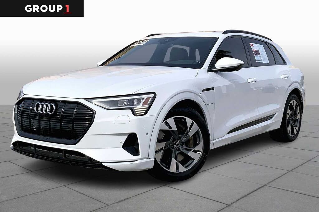 2022 Audi e-tron Premium quattro AWD