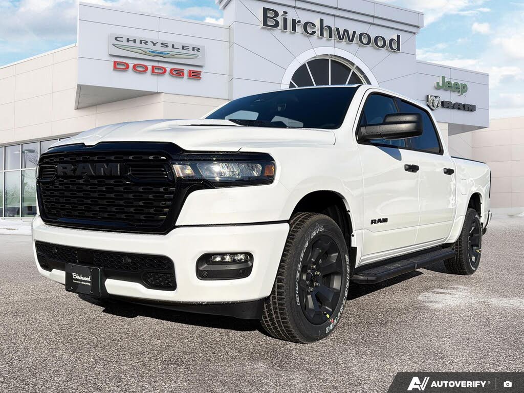 2026 RAM 1500 Express Crew Cab 4WD