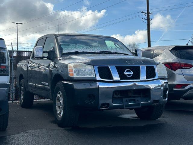 2005 Nissan Titan SE Crew Cab 2WD
