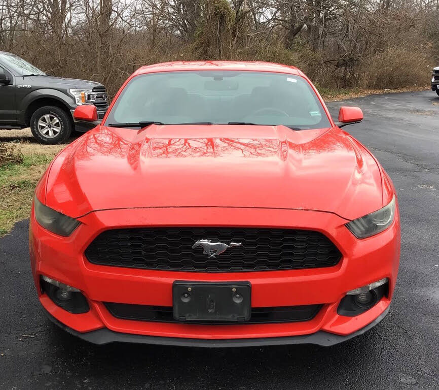 2015 Ford Mustang V6 Coupe RWD