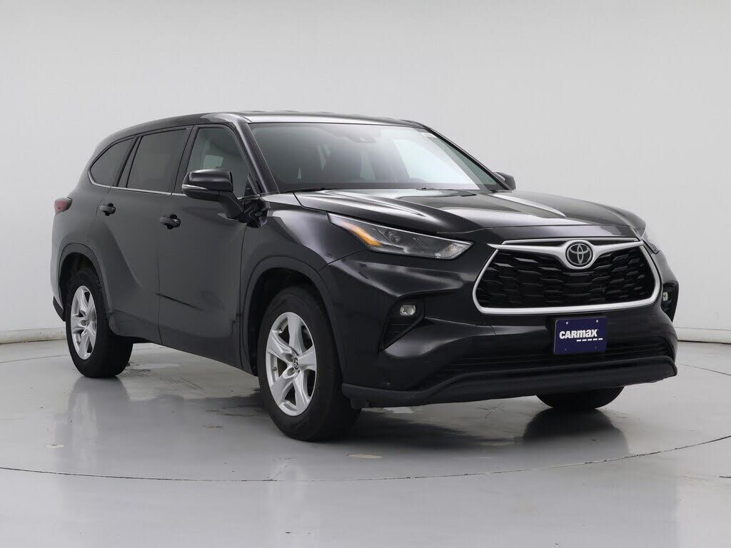 2024 Toyota Highlander LE FWD