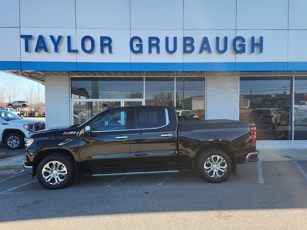 2023 Chevrolet Silverado 1500 LTZ Crew Cab 4WD
