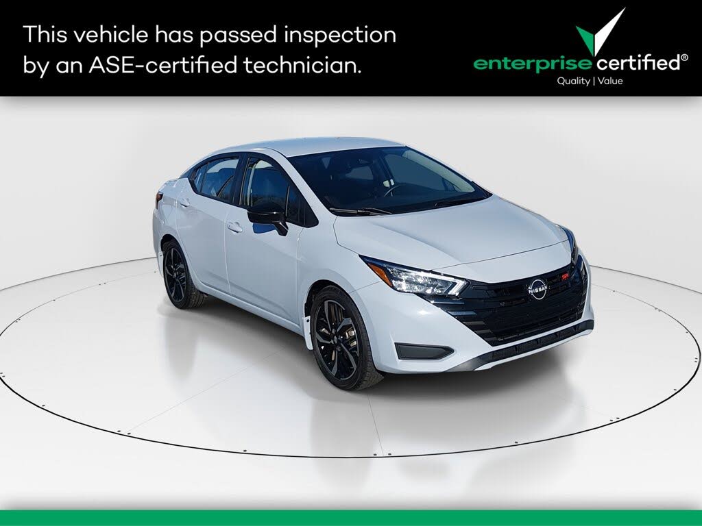 2024 Nissan Versa SR FWD