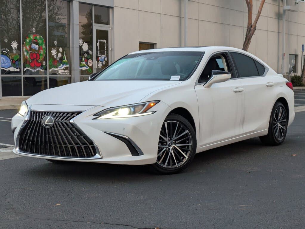 2024 Lexus ES Hybrid 300h FWD