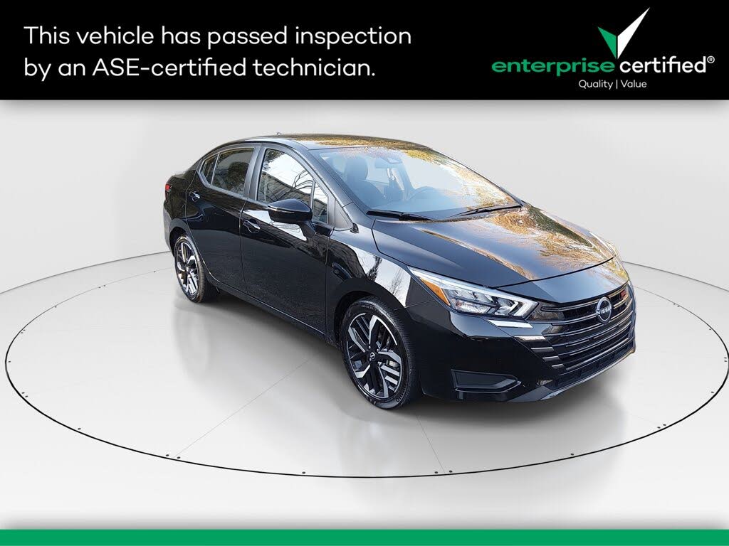 2024 Nissan Versa SR FWD