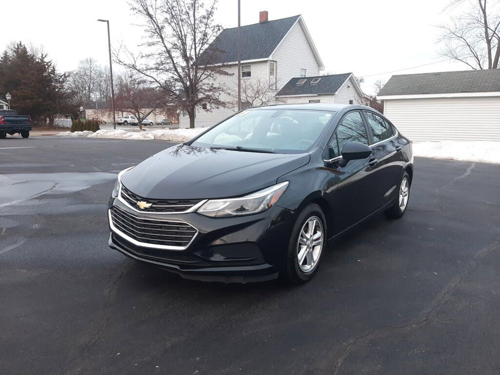 2017 Chevrolet Cruze LT Sedan FWD