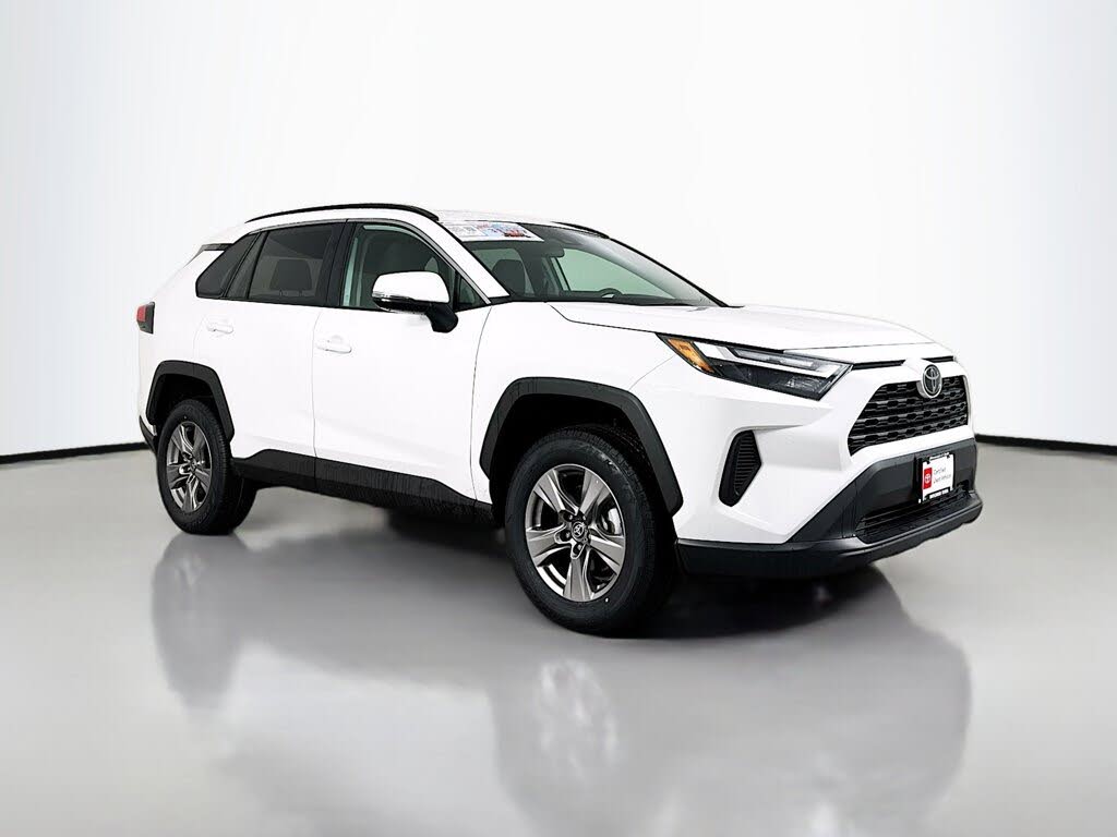 2025 Toyota RAV4 XLE AWD