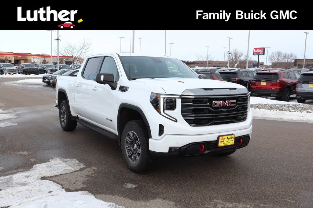 2024 GMC Sierra 1500 AT4 Crew Cab 4WD