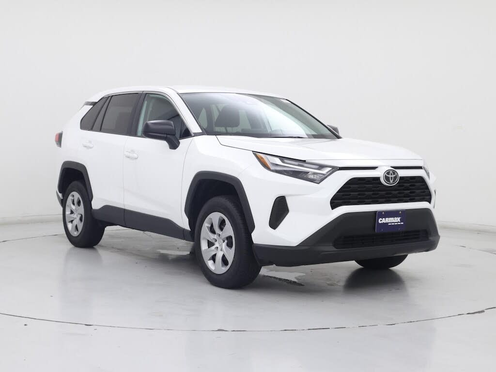 2025 Toyota RAV4 LE FWD