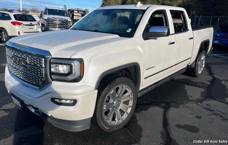 2017 GMC Sierra 1500 Denali Crew Cab 4WD