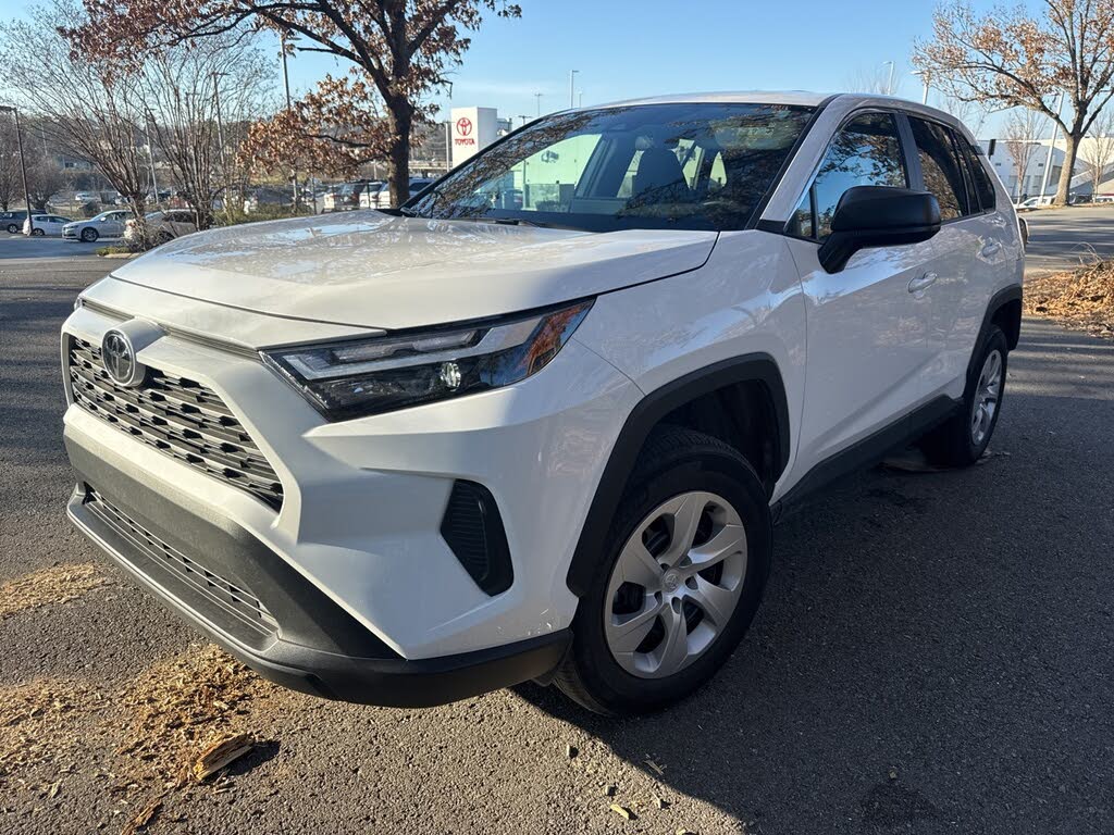 2025 Toyota RAV4 LE AWD