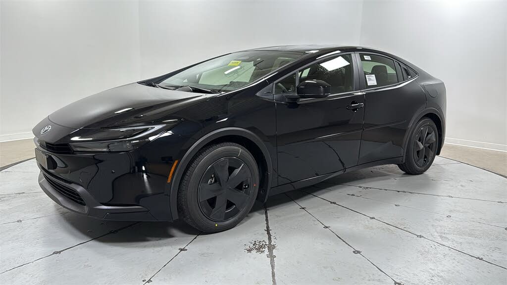 2026 Toyota Prius LE FWD