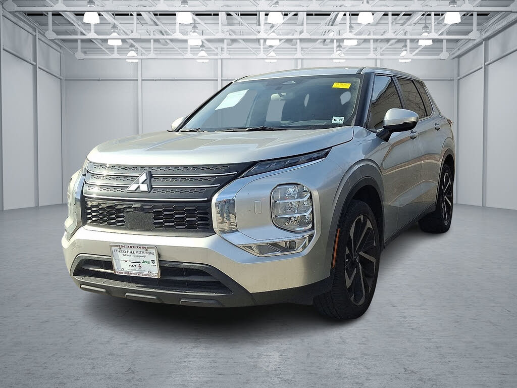 2022 Mitsubishi Outlander ES S-AWC