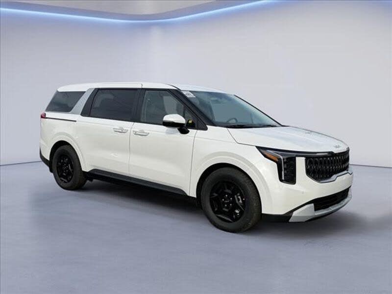2026 Kia Carnival LXS FWD