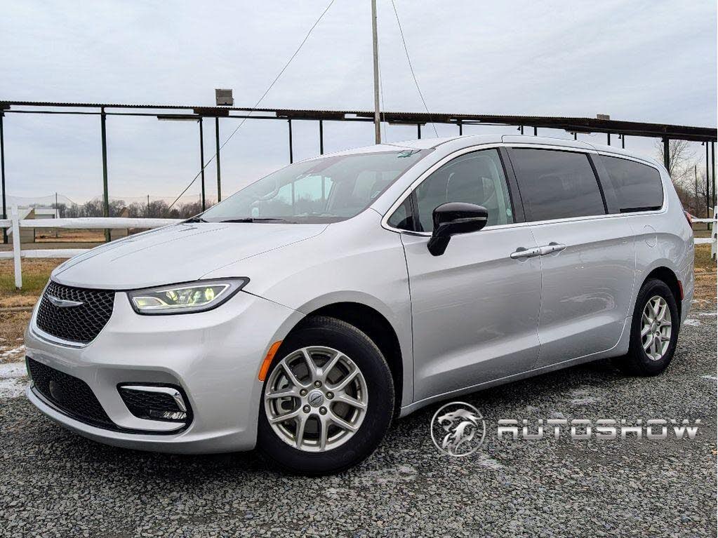 2024 Chrysler Pacifica Touring L FWD