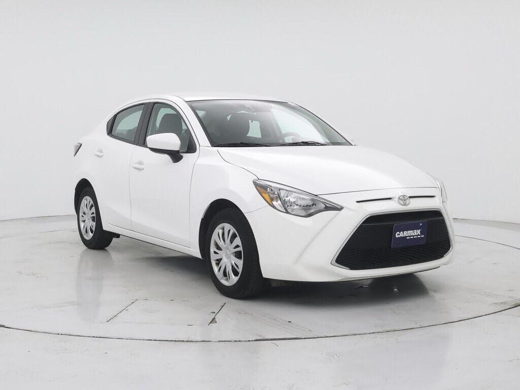2020 Toyota Yaris LE Sedan FWD