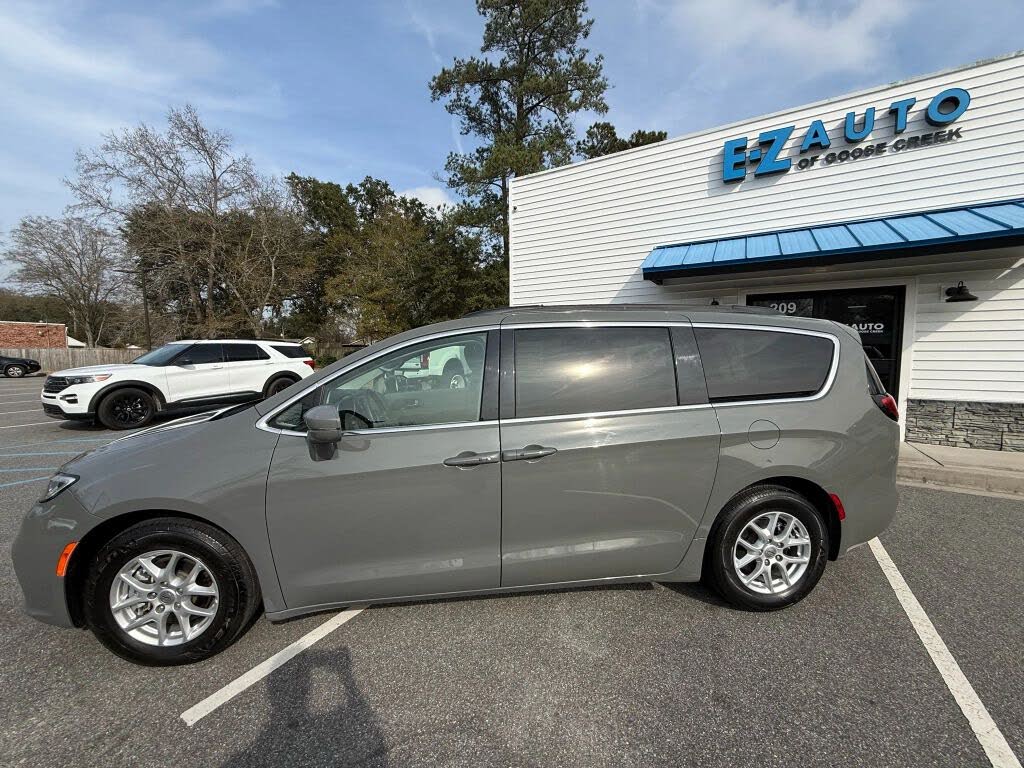 2022 Chrysler Pacifica Touring L FWD