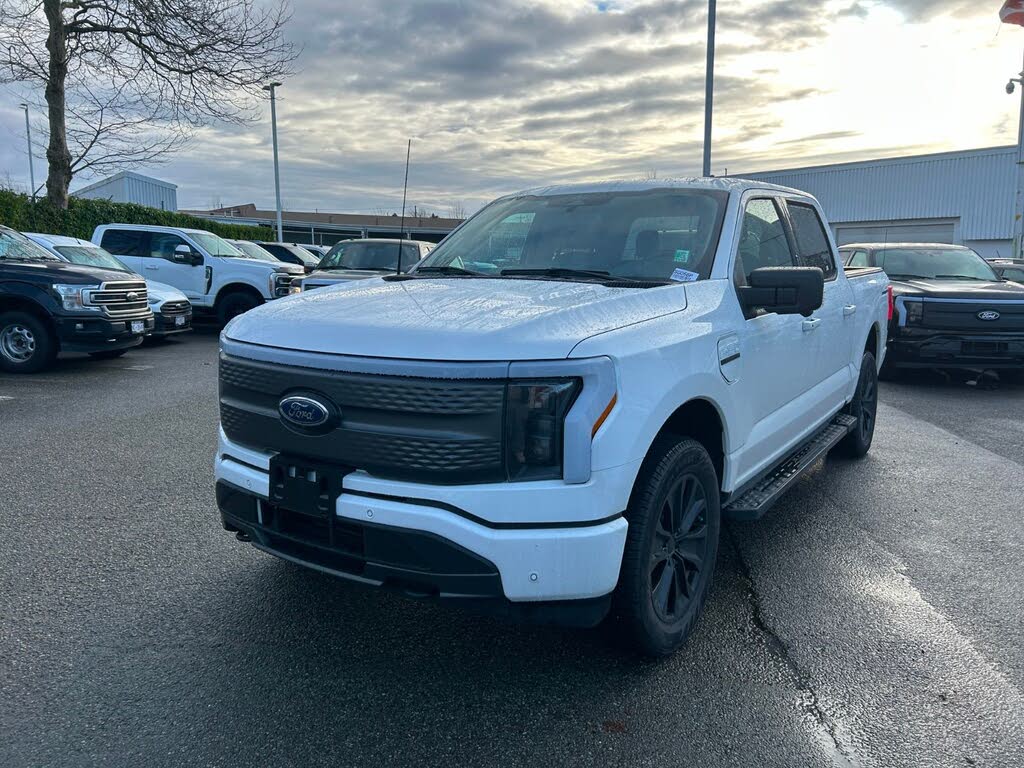 2022 Ford F-150 Lightning XLT SuperCrew AWD
