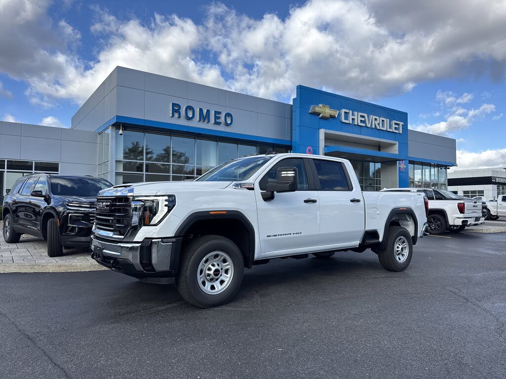 2026 GMC Sierra 2500HD Pro Crew Cab 4WD