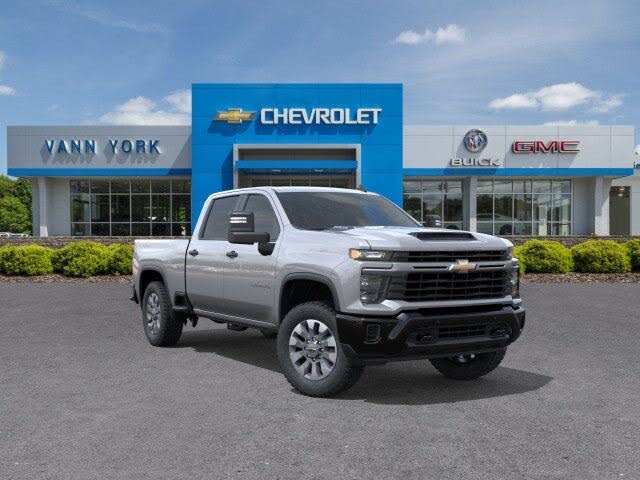 2026 Chevrolet Silverado 2500HD Custom Crew Cab 4WD