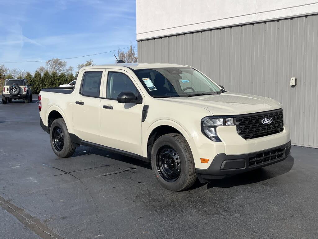 2025 Ford Maverick XL SuperCrew AWD