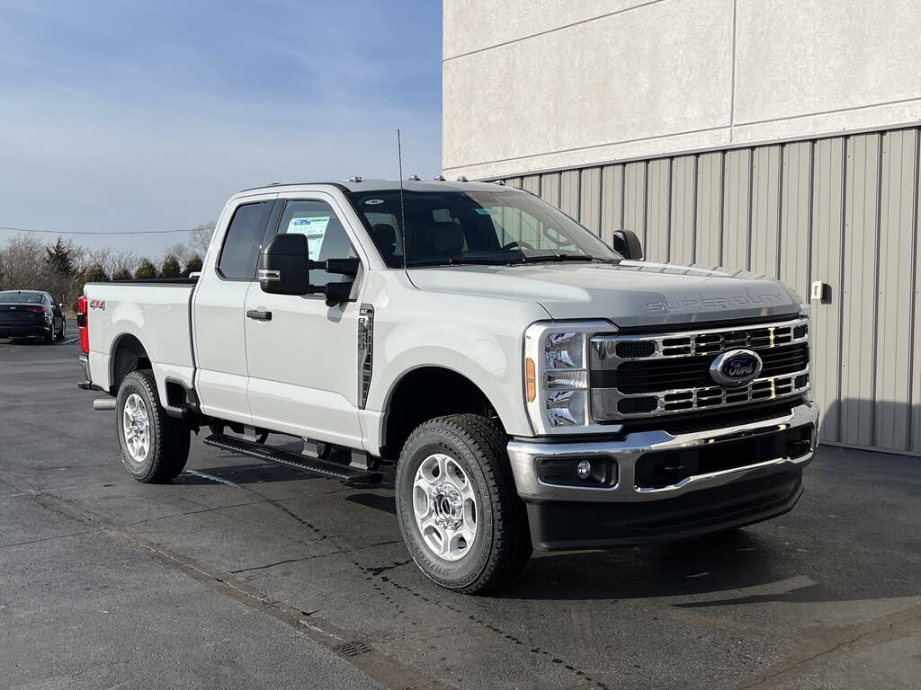 2026 Ford F-250 Super Duty XLT SuperCab 4WD
