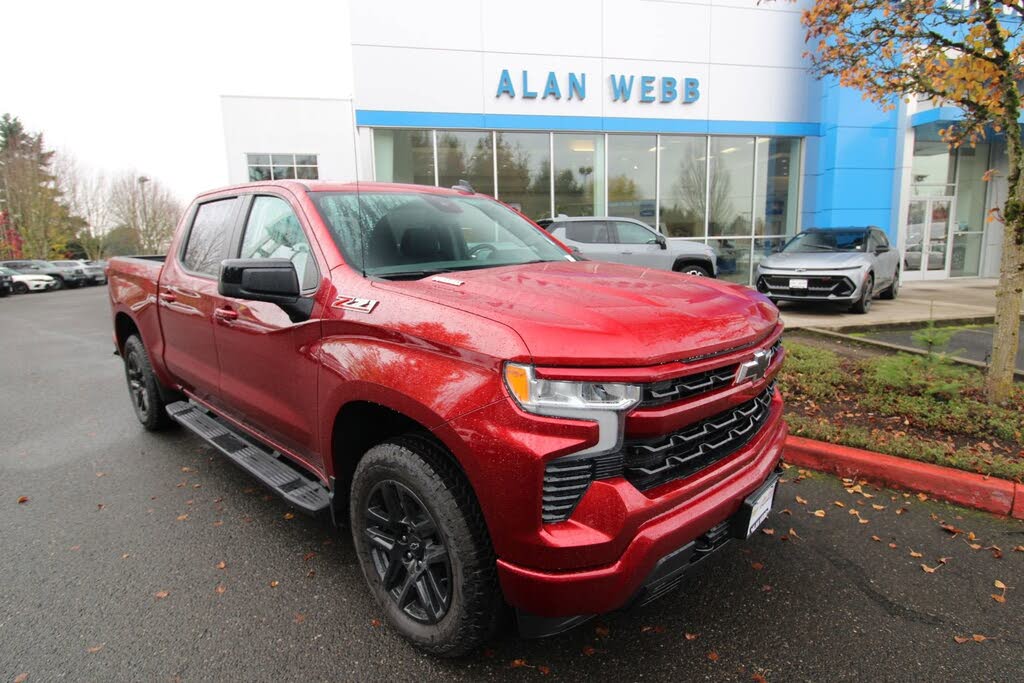 2025 Chevrolet Silverado 1500 RST Crew Cab 4WD