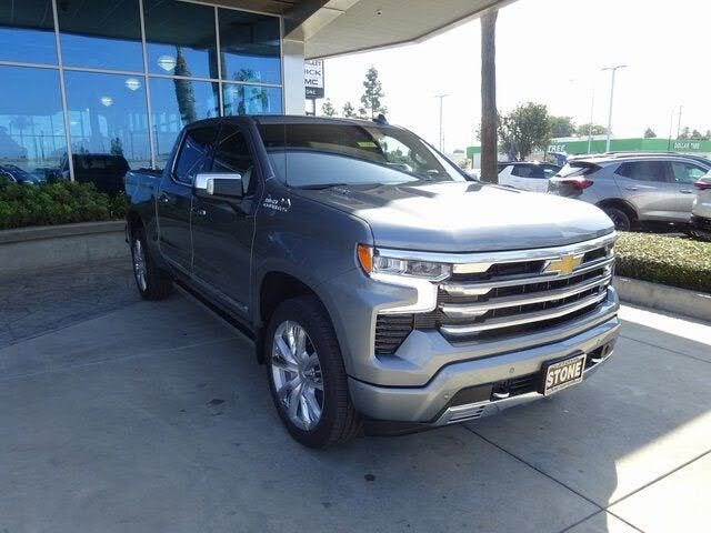 2026 Chevrolet Silverado 1500 High Country Crew Cab 4WD