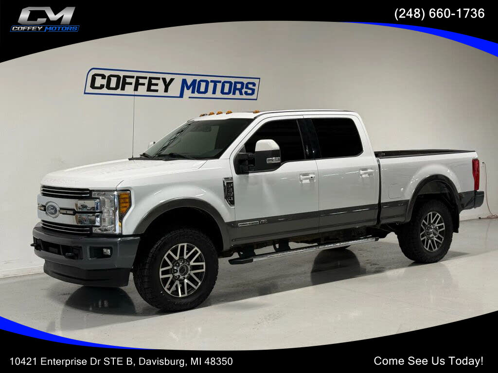 2017 Ford F-350 Super Duty Lariat Crew Cab 4WD