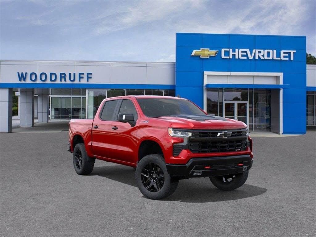 2026 Chevrolet Silverado 1500 LT Trail Boss Crew Cab 4WD