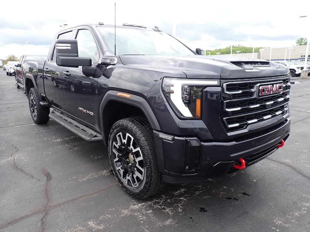 2025 GMC Sierra 2500HD AT4 Crew Cab 4WD