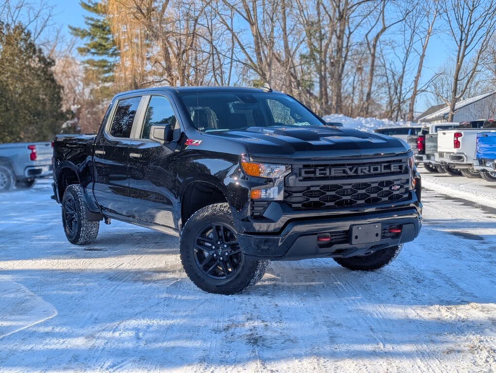 2026 Chevrolet Silverado 1500 Custom Trail Boss Crew Cab 4WD