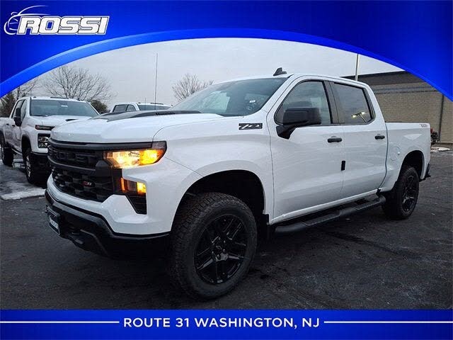 2026 Chevrolet Silverado 1500 Custom Trail Boss Crew Cab 4WD