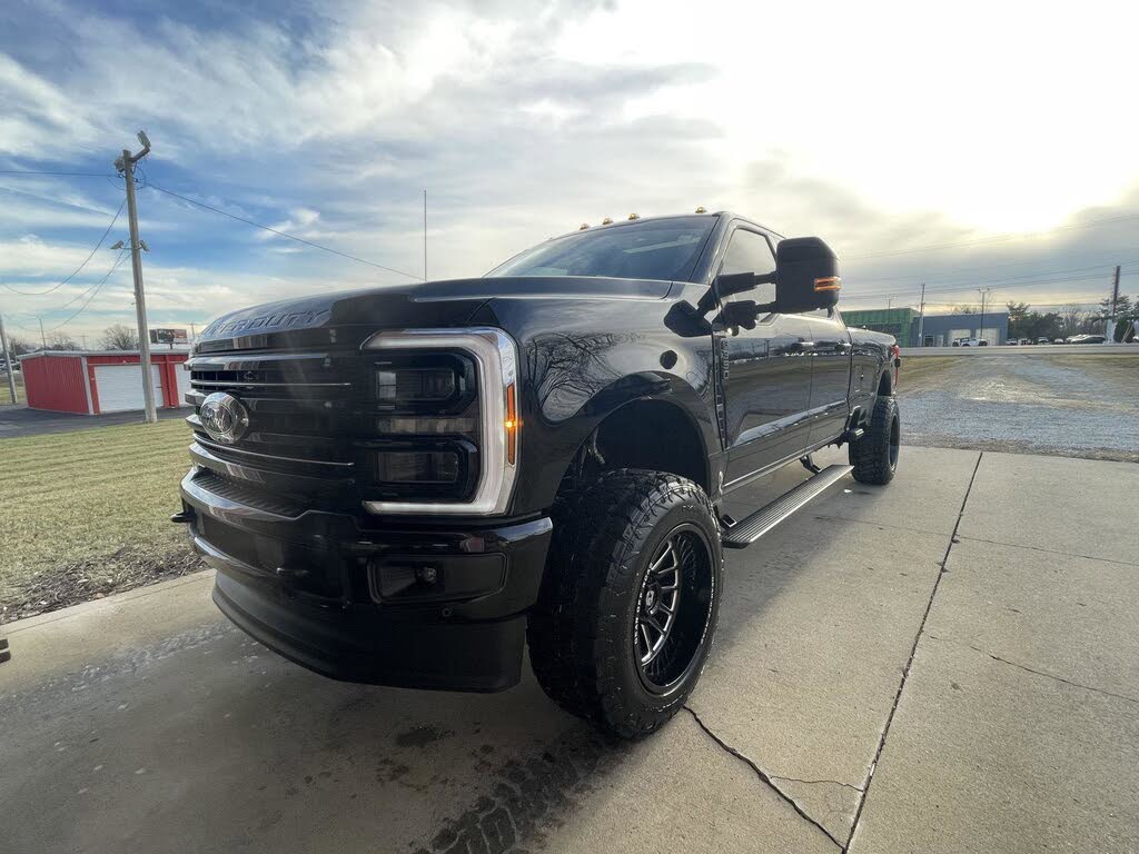 2026 Ford F-350 Super Duty Platinum Crew Cab 4WD