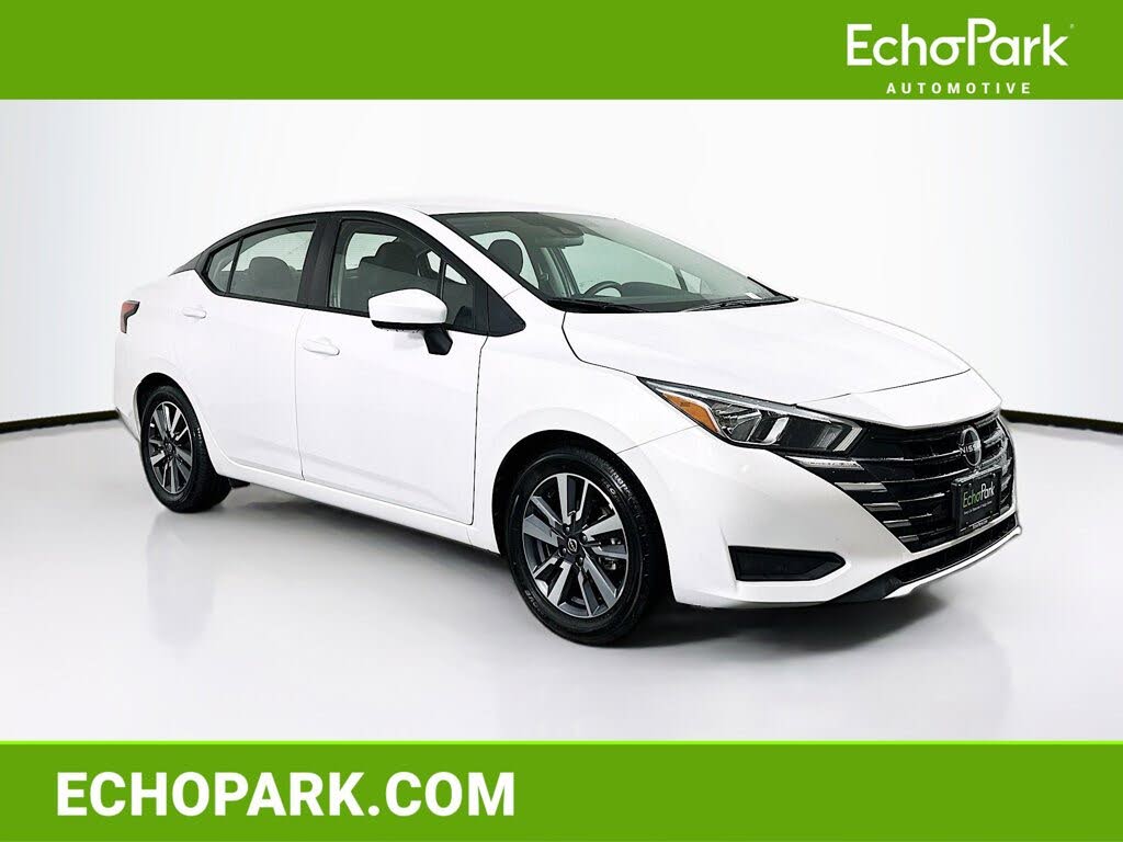 2023 Nissan Versa SV FWD