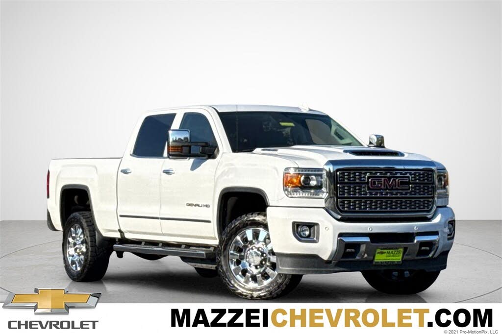 2019 GMC Sierra 2500HD Denali Crew Cab 4WD