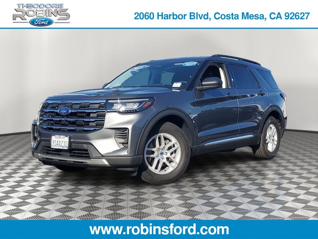 2025 Ford Explorer Active RWD