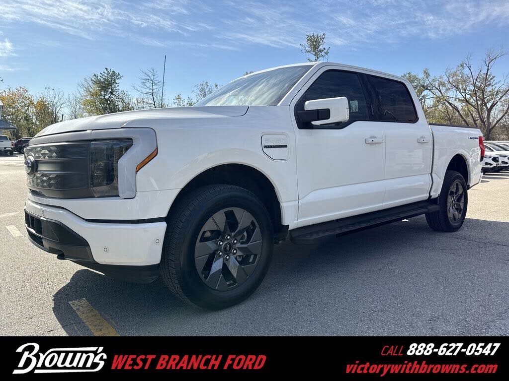 2022 Ford F-150 Lightning Lariat SuperCrew AWD
