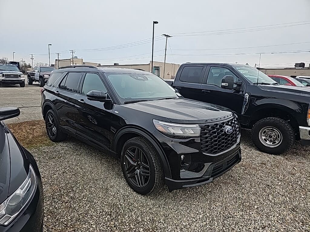 2025 Ford Explorer ST-Line AWD