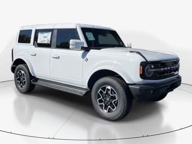 2025 Ford Bronco Outer Banks 4-Door 4WD
