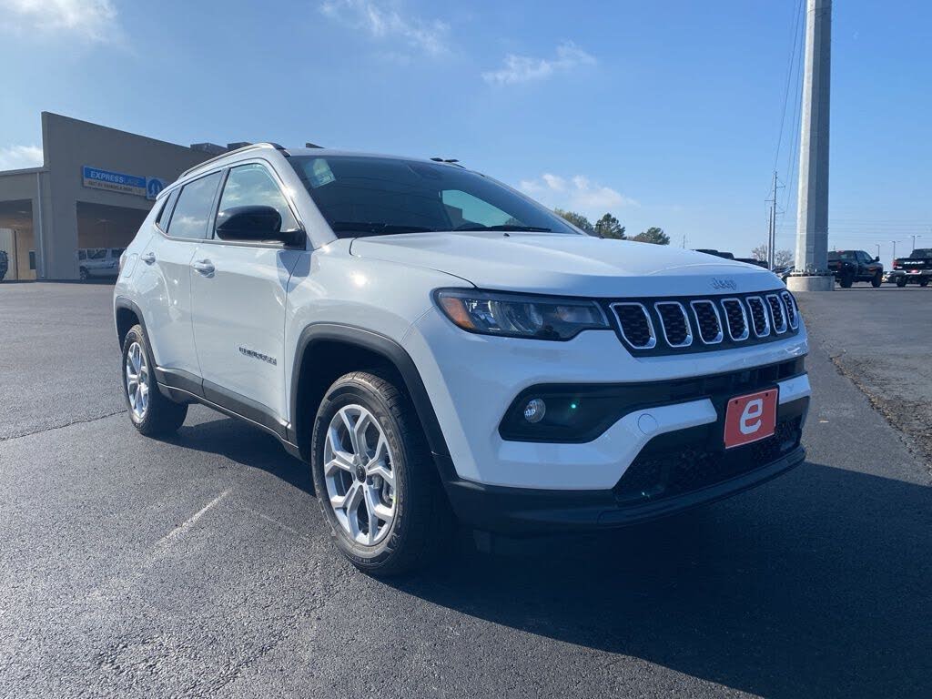 2026 Jeep Compass Latitude 4WD