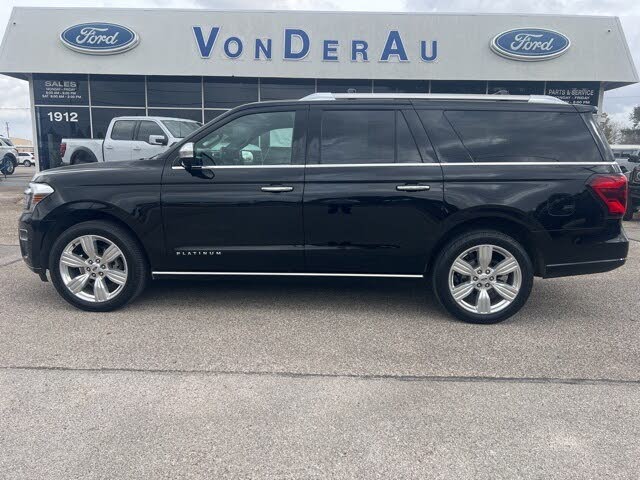 2023 Ford Expedition MAX Platinum 4WD