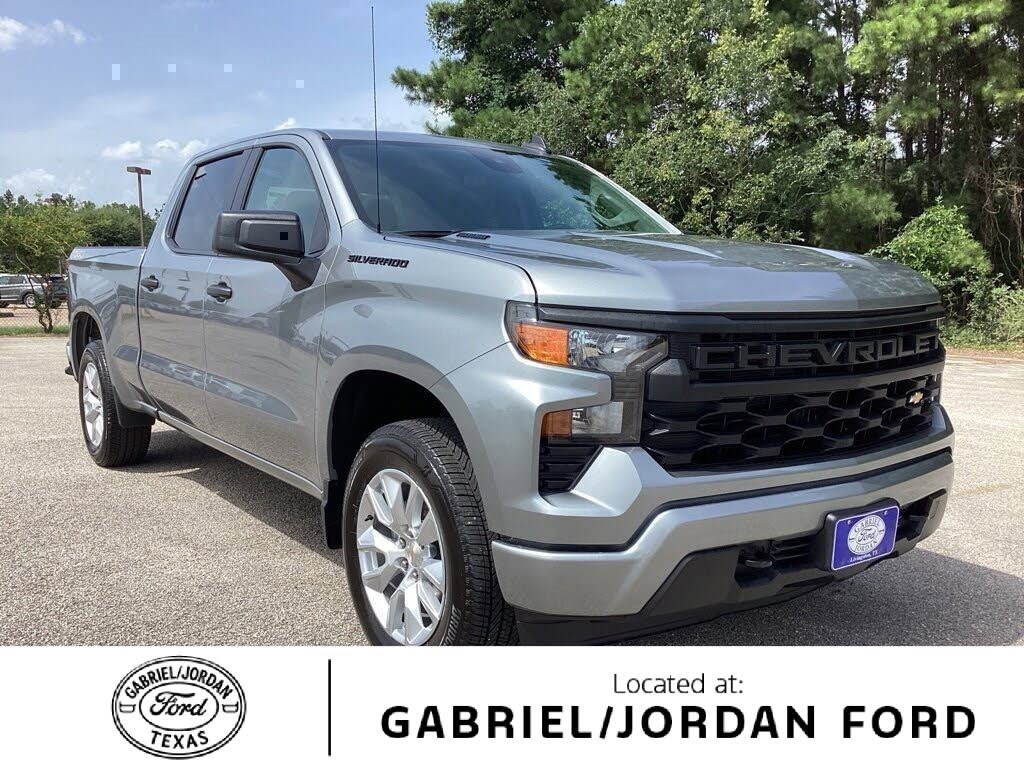 2025 Chevrolet Silverado 1500 Custom Crew Cab 4WD