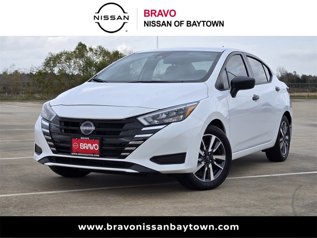 2025 Nissan Versa S FWD